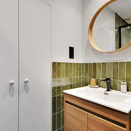 Splendid Appartement-6p- Republiquetemple! Апартаменты